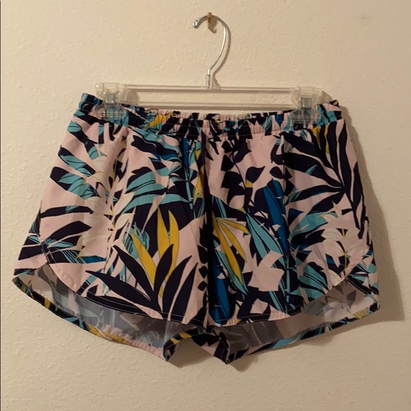 Old Navy Pants - Floral Running Shorts